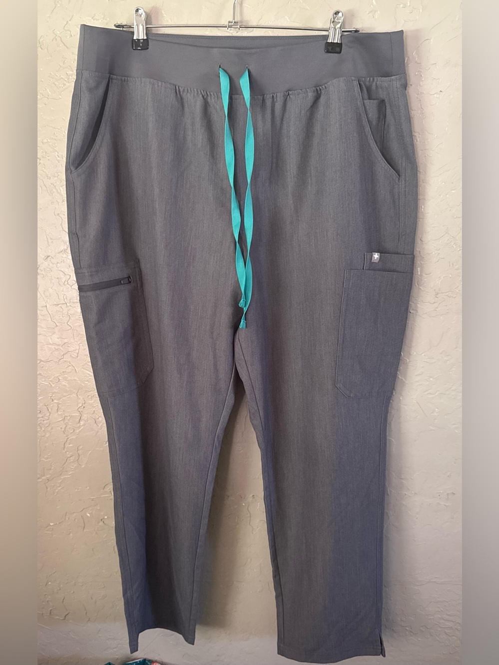 Figs Women’s Skinny Scrub Pants in Gray with Teal Drawstring